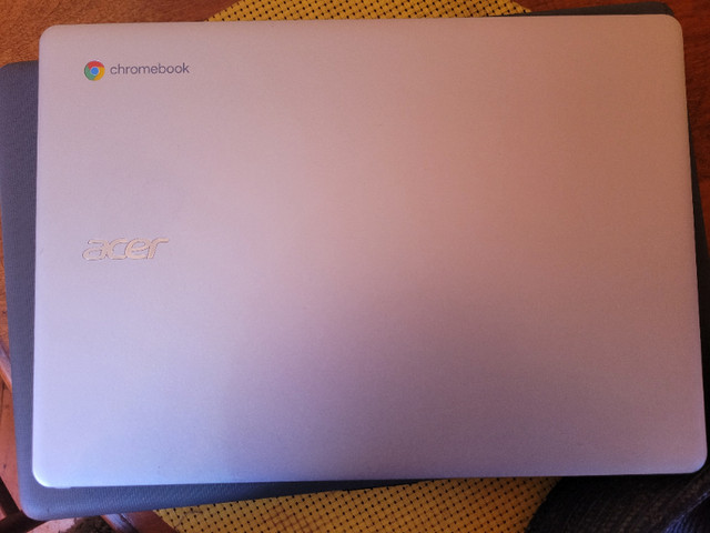 Acer Chromebook 314 in Laptops in City of Halifax - Image 2