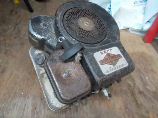 moteur de tondeuse in Lawnmowers & Leaf Blowers in Saint-Jean-sur-Richelieu - Image 7