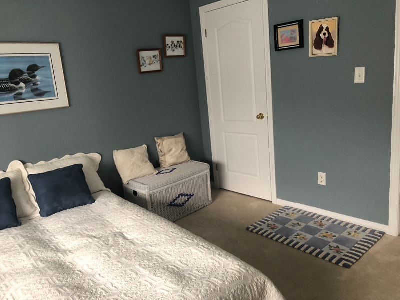 Room for rent in beautiful Hamilton mountain house Room Rentals