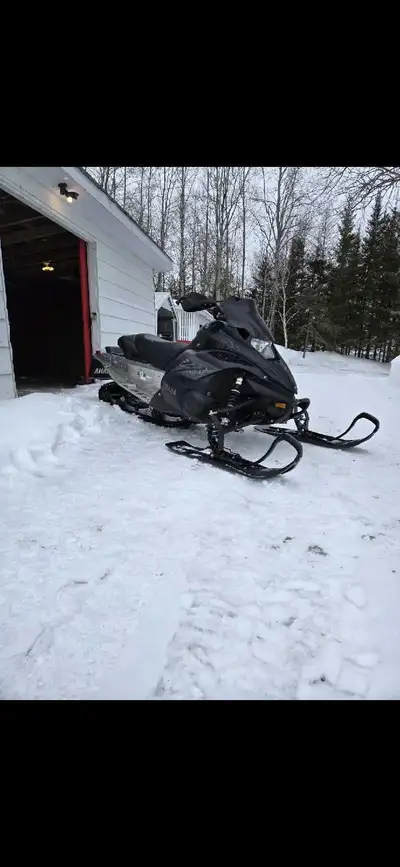 2013 Yamaha Nytro xtx in amazing condition , only 4200 km , very little use , comes with over sized...