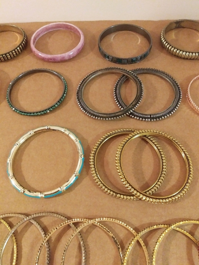 Assorted Bangles at Bargain Prices in Jewellery & Watches in Mississauga / Peel Region - Image 3