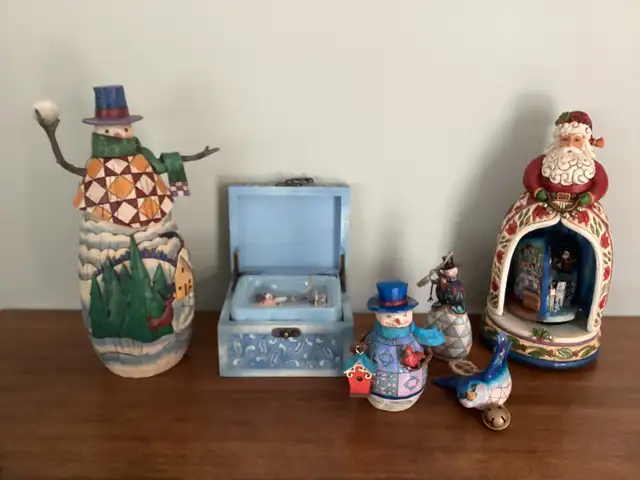 Jim Shore Collection in Arts & Collectibles in Peterborough - Image 3