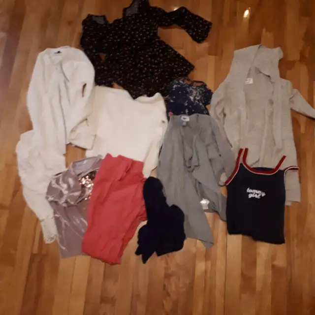 Vetement pour fille et femme, manteaux, botte, soulier, pantalon in Kids & Youth in City of Montréal - Image 8