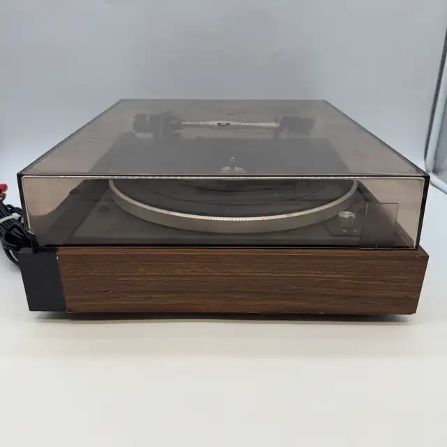 Vintage 1970s Dual 502 Belt Drive Turntable Record Player Tested in Stereo Systems & Home Theatre in City of Toronto - Image 9