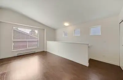 1 Bedroom Carriage house on beautiful Burke Mountain. Tons of natural light, private entrance, parki...