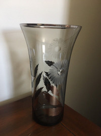 Glass vase with floral design