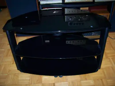 Excellent condition. Dimensions: length: 42 inches, height: 23 inches, depth: 23 inches.