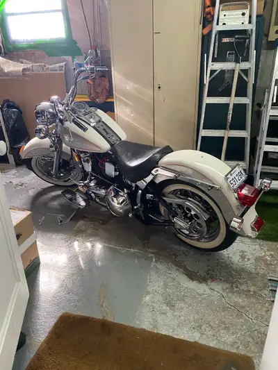 1994 Harley-Davidson Heritage Softail Nostalgia – 1340cc Evo * 1340cc Evolution engine (carbureted)...