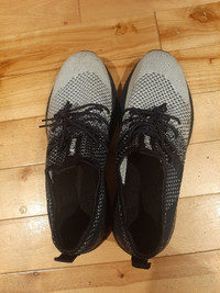 Men's shoes size EU 45 (US 11.5-12)
