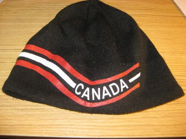 VÊTEMENTS POUR GARÇONS - TUQUES - MITAINES - FOULARDS in Kids & Youth in Laval / North Shore - Image 6