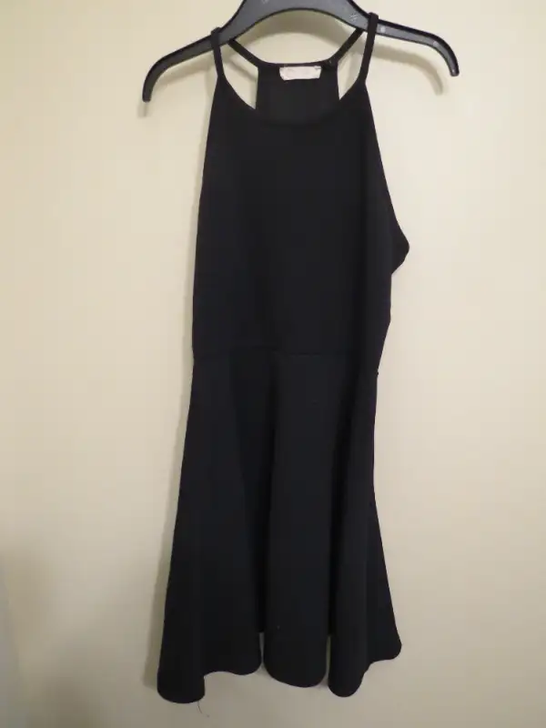 Womens Dynamite, Monteau, Monteau dresses $15 each in Women's - Dresses & Skirts in Vernon - Image 7