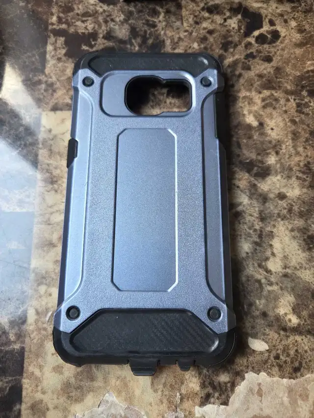 Like New Samsung S7 CASE $3 in Cell Phone Accessories in Edmonton - Image 2