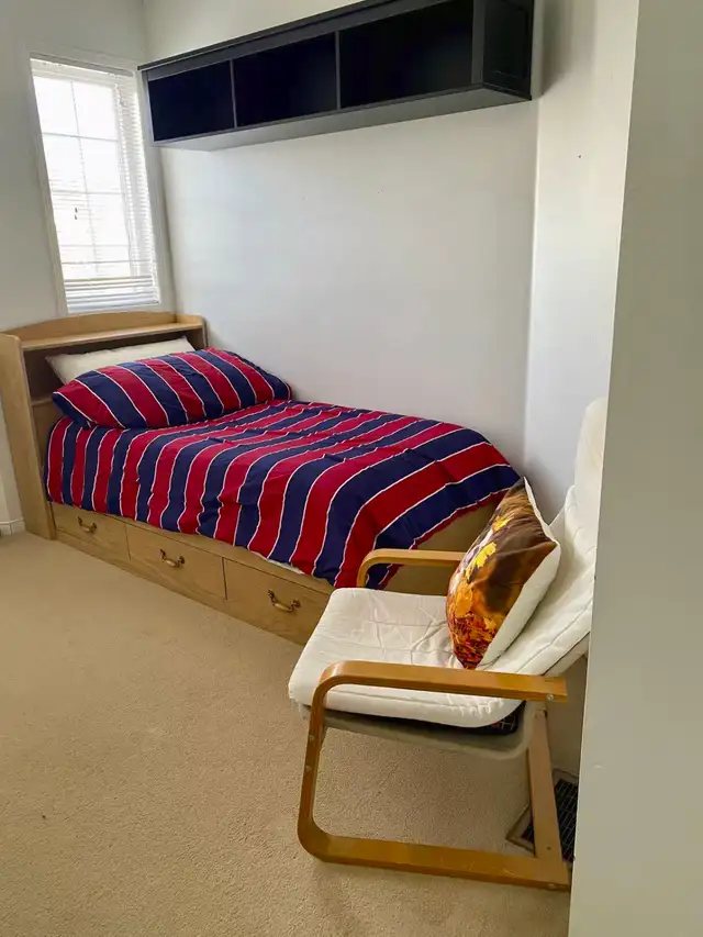 Female  Room for Rent  $850.00_Mississauga