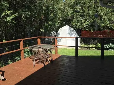 This spacious rental is conveniently located close to the bus stop and within the heart of central N...