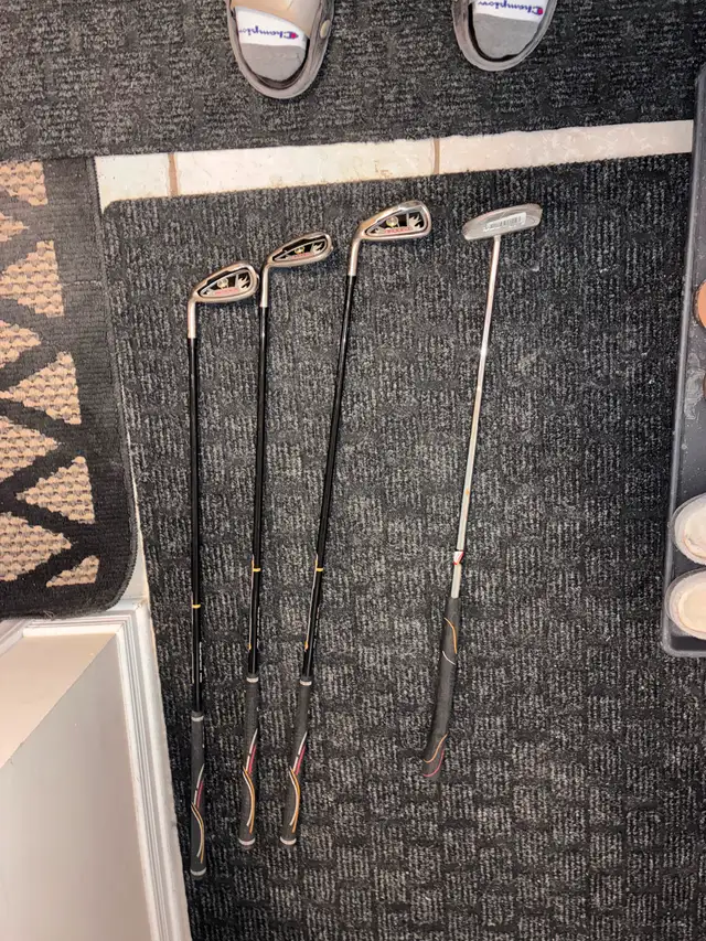 TaylorMade Junior Golf Clubs — 5 Clubs in Golf in Ottawa - Image 2