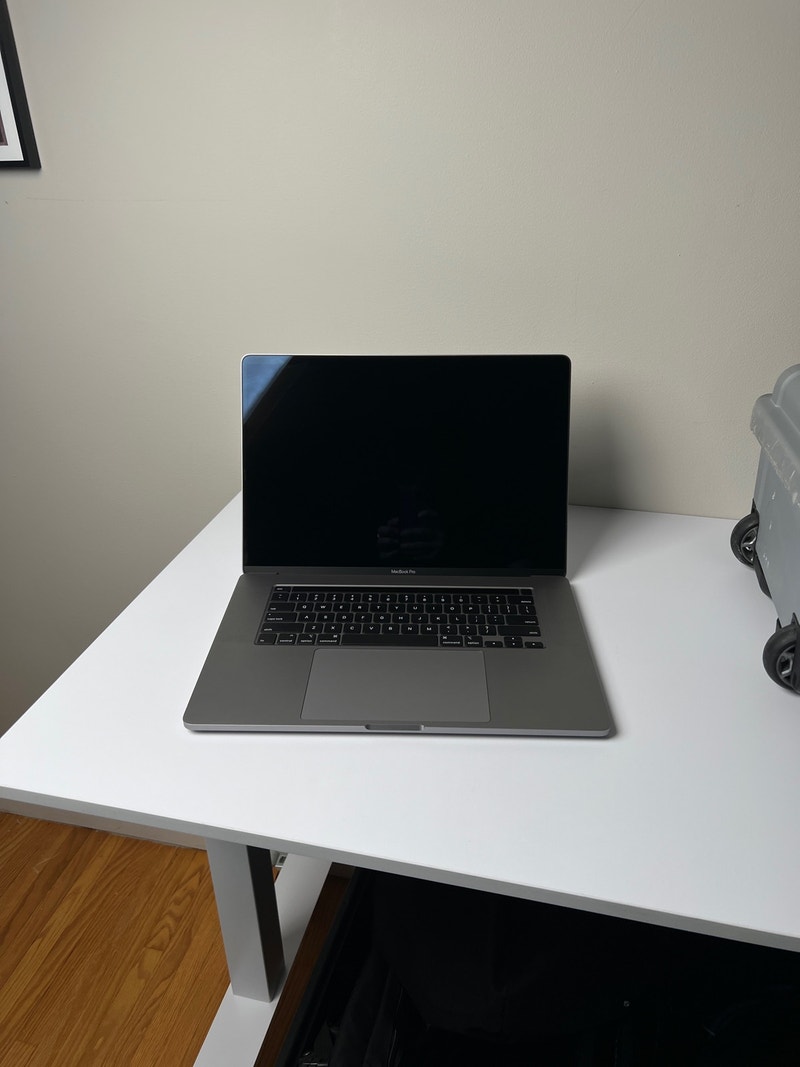 16” MacBook Pro With Touchbar 2.3GHz 8Core Intel Laptops Winnipeg