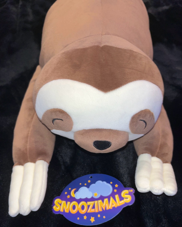 Snoozimals Sloth 20” in Toys & Games in Windsor Region - Image 3