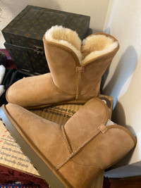 Women’s leather fur boots 