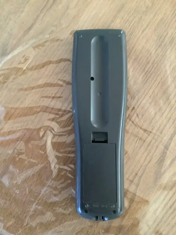 Télécommande pour téléviseur, VHS in Video & TV Accessories in Longueuil / South Shore - Image 5