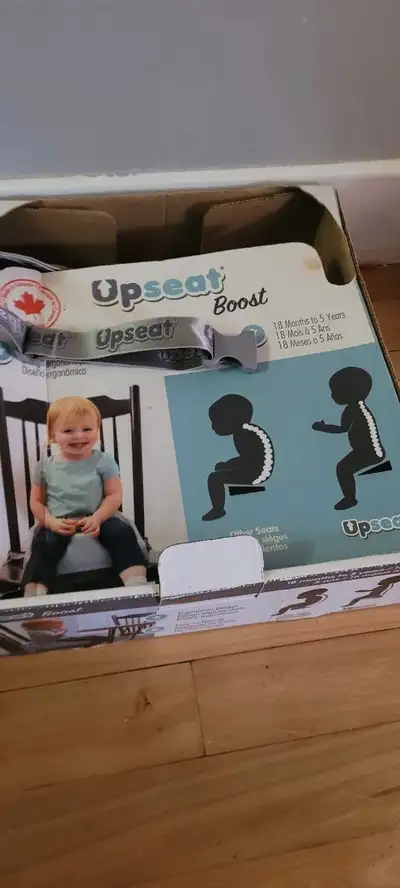 Siège d’appoint Upseat Boost – 18 mois à 5 ans, View more