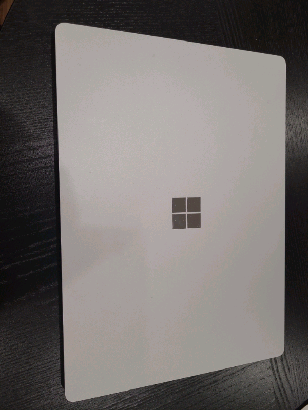 Microsoft surface 3 laptop 16GB touch presque pas utilisé in Laptops in Laval / North Shore - Image 2