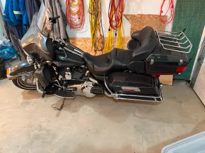 Very good condition. Always stored in heated garage Comes with cover