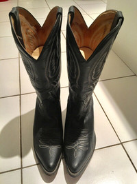 Authentic Black Cowboy leather Boots MADE IN CANADA $200