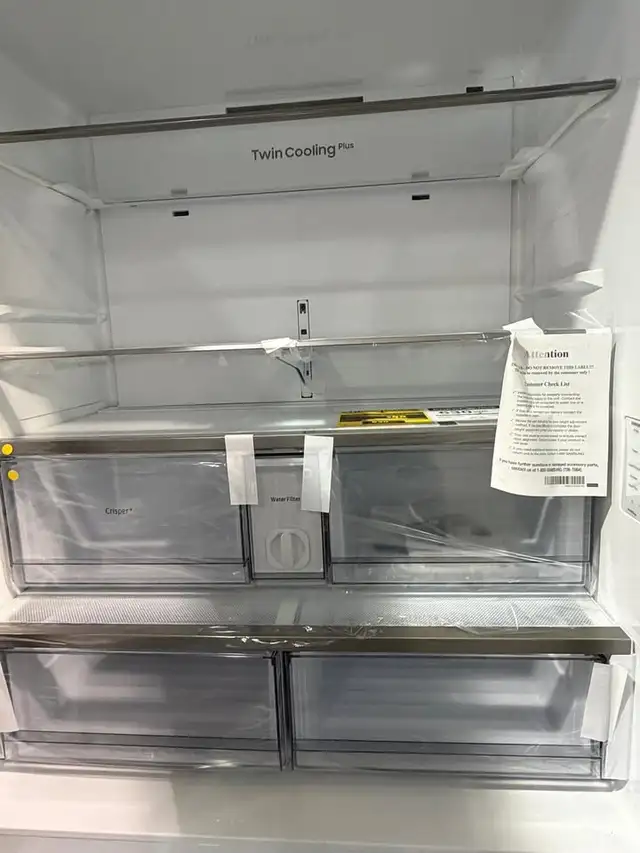 Econoplus Halifax Samsung Fridge Open Box Panel-Ready 36inch in Refrigerators in City of Halifax - Image 4