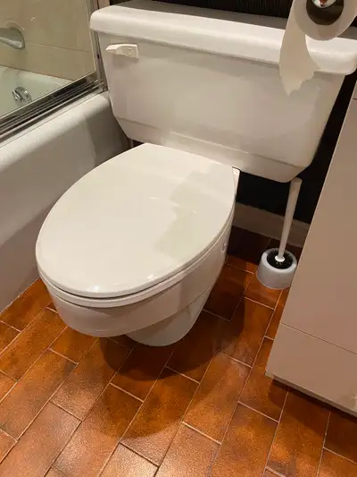 American Standard Toilet - Elongated Toilette American Standard., View more