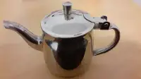 Théière métallique / metal teapot (~250mL)
