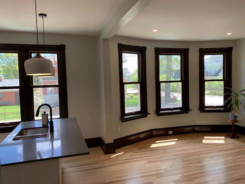 Bright Downtown One Bedroom Apartment 1