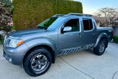 2016 Nissan Frontier PRO-4X LOW KMS Tonneau Cover Leather Heated Seats Sunroof Bed Liner Bluetooth F...