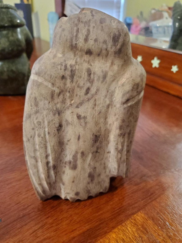 David Arnasungaa Inuit Soapstone Carving in Arts & Collectibles in St. Catharines - Image 2