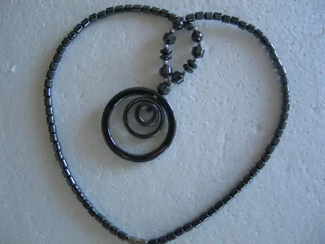 Black and Silver Circle Drop Necklace 18 inches