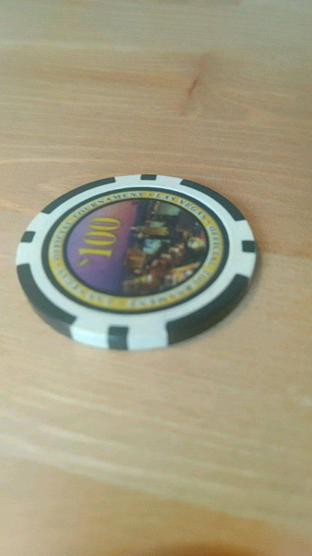 Casino chip in Arts & Collectibles in Leamington - Image 4