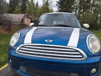 2007 Mini Cooper for parts no engine and transmission 