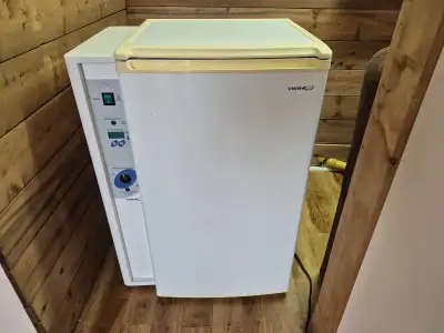 VWR REFRIGERATOR, View more