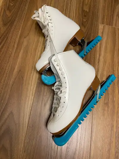 women’s Ice Skates, View more