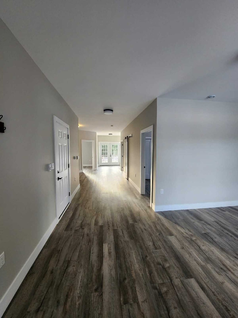 2 bedroom, 1 bathroom with attached garage in Brookfield 3