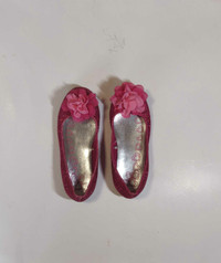 Girl  shoes size 12,  from the Children Place.