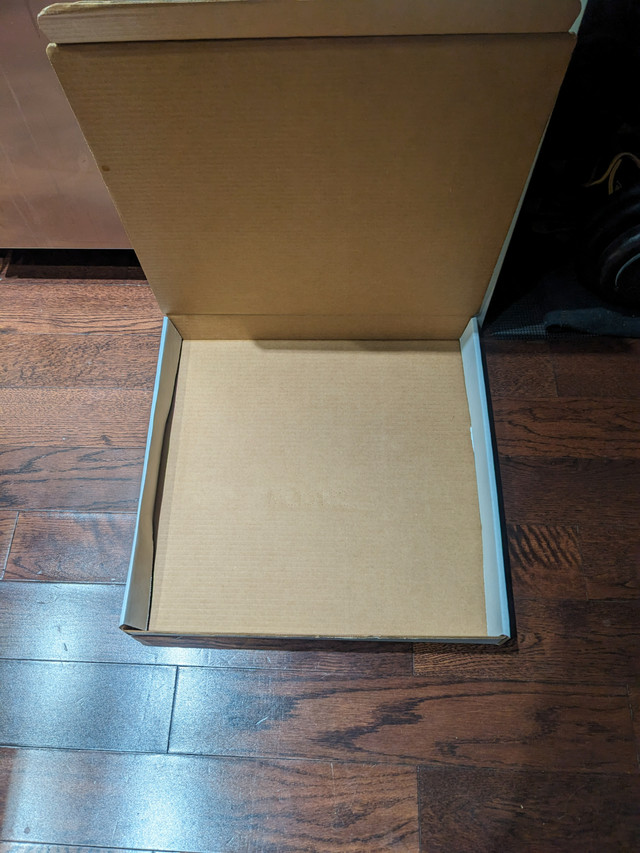 SPORTS JERSEY STORAGE CARDBOARD BOX $4.00 EACH ZIPLOCK BAGS ALSO in Arts & Collectibles in City of Toronto