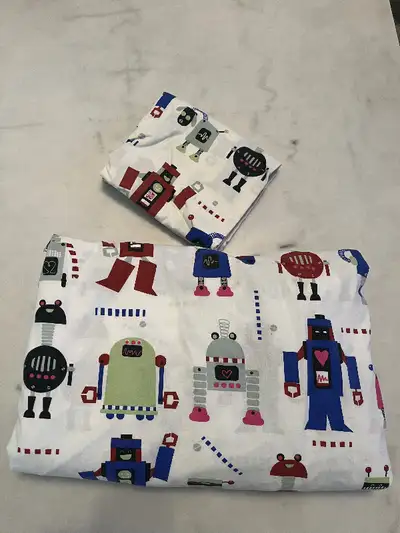 Twin duvet cover and pillowcase in good condition, View more
