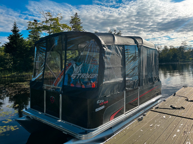 Pontoon boat for sale in Powerboats & Motorboats in Cole Harbour - Image 2