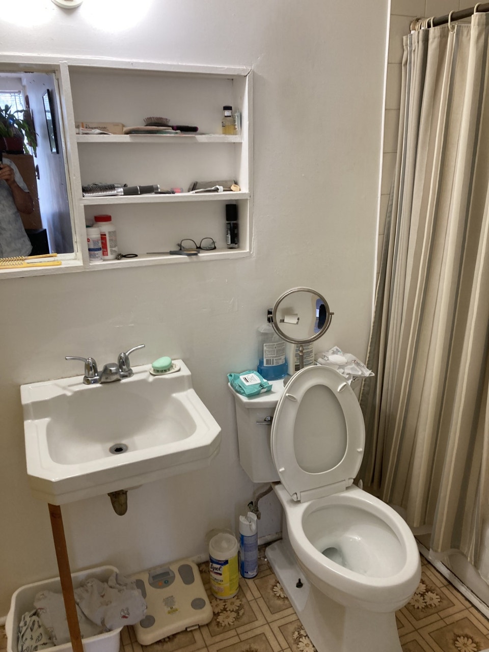 Lawrence Avenue / Don Mills 1 bedroom apt.$1650 5