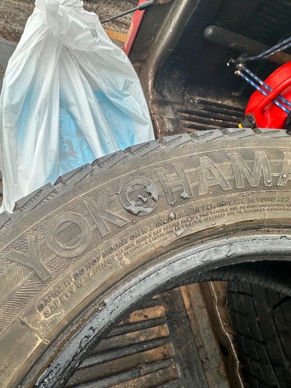 (4) Yokohama ice guards, - 225/60R17 -winter/studless -80% tread in Tires & Rims in Thunder Bay