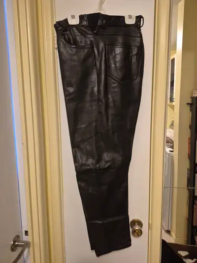 2 paire de pantalon de cuir pour femme, View more