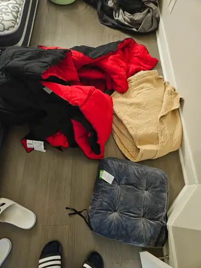 2 free duvets and a cushion seat, View more