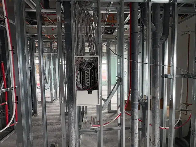 Master Electrician in  Toronto in Electrician in City of Toronto - Image 11