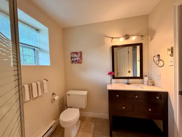 House in Dieppe, 4 bedrooms 2 bath in Long Term Rentals in Moncton - Image 11
