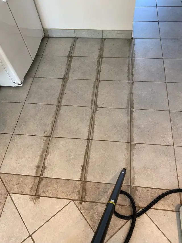 Commercial Restaurants Kitchen Floor Tile and Grout Cleaned $200 in Floors & Walls in Mississauga / Peel Region - Image 9